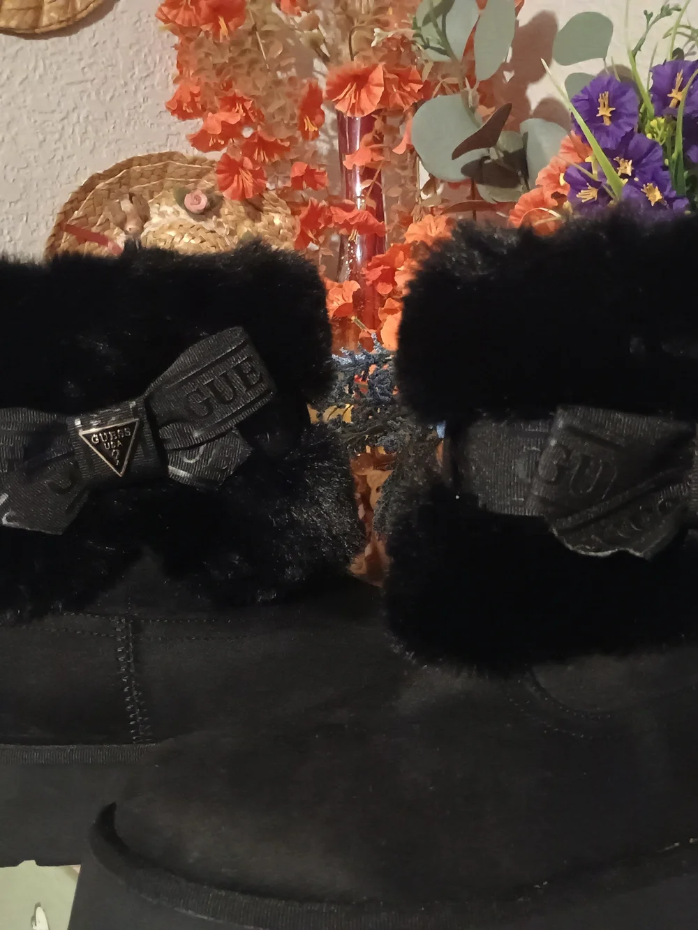 Guess stylish black